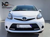 Gebraucht Toyota Aygo Cool 68 PS (50 kW) 2013 Weiß Kleinwagen