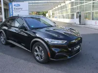 Gebraucht Ford Mustang Mach-E 216 kW (294 PS) 2022 Schwarz SUV
