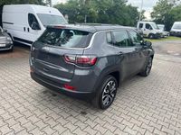 Gebraucht Jeep Compass Altitude 131 PS (96 kW) 2024 Grau SUV