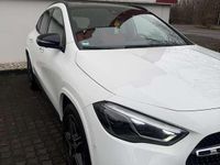 Gebraucht Mercedes GLA220 190 PS (139 kW) 2023 Weiß SUV