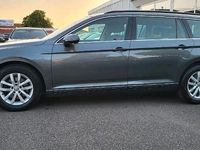 Gebraucht VW Passat 150 PS (110 kW) 2017 Grau Kombi