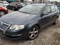 Gebraucht VW Passat Trendline 160 PS (117 kW) 2009 Grau Kombi