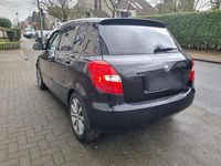 Gebraucht Skoda Fabia 69 PS (50 kW) 2014 Schwarz Limousine