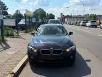 Gebraucht BMW 318 Comfort Edition 143 PS (105 kW) 2015 Blau Kombi