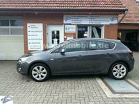 Gebraucht Opel Astra Innovation 116 PS (85 kW) 2011 Karbongrau (metallic) Limousine