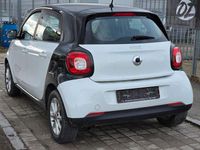 Gebraucht Smart ForFour Passion 71 PS (52 kW) 2015 Weiß Kleinwagen