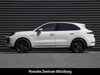 Neu Porsche Cayenne E-Hybrid Black Edition 470 PS (345 kW) 2026 Weiß SUV