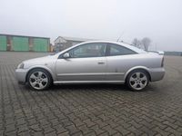 Second-hand Opel Astra 146 CP (107 kW) 2003 Argintiu Coupe