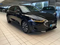 Usado Ford Focus Titanium 125 CV (91 kW) 2023 Negro Berlina