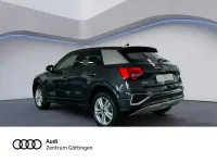 Neu Audi Q2 Advanced 150 PS (110 kW) 2026 Grau SUV