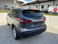 Gebraucht Nissan Qashqai Acenta 116 PS (85 kW) 2017 Grau SUV