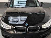 Gebraucht BMW 116 Advantage 109 PS (80 kW) 2015 Schwarz Kleinwagen