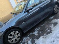 Gebraucht BMW 318 143 PS (105 kW) 2008 Grau Limousine