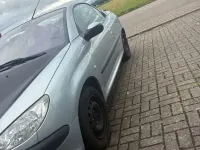 Gebraucht Peugeot 206 CC Platinum 109 PS (80 kW) 2002 Silber Cabrio
