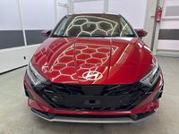 Neu Hyundai i20 Style 99 PS (72 kW) 2025 Rot Limousine