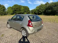 Gebraucht Dacia Sandero 75 PS (55 kW) 2011 Andere farben Kleinwagen
