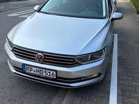 Gebraucht VW Passat Comfortline 120 PS (88 kW) 2018 Silber Kombi
