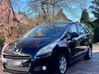 Gebraucht Peugeot 5008 Business-Line 114 PS (83 kW) 2013 Schwarz Van / Kleinbus