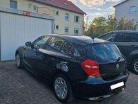 Usata BMW 116 122 CV (89 kW) 2010 Nero Utilitaria