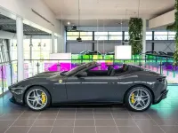 Gebraucht Ferrari Roma 620 PS (456 kW) 2026 Grau Cabrio