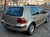 Gebraucht VW Golf IV 75 PS (55 kW) 2001 Gold Limousine