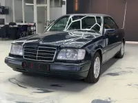 Second-hand Mercedes E220 150 CP (110 kW) 1997 Negru Cabrio