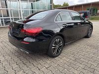 Gebraucht Mercedes A180 Advanced Plus 136 PS (100 kW) 2024 Kosmosschwarz Limousine