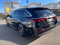 Gebraucht Mercedes E300 197 PS (144 kW) 2024 Schwarz Limousine