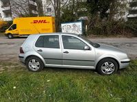 Gebraucht VW Golf IV 100 PS (73 kW) 2000 Silber Kleinwagen
