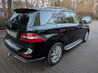 Gebraucht Mercedes ML350 258 PS (189 kW) 2012 Schwarz SUV