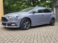 Gebraucht Ford Focus ST 250 PS (183 kW) 2018 Grau Limousine