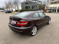 Gebraucht Mercedes CLC180 143 PS (105 kW) 2011 Braun Kleinwagen