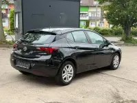 Gebraucht Opel Astra Edition 105 PS (77 kW) 2017 Schwarz Limousine