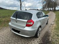 Gebraucht BMW 118 122 PS (89 kW) 2005 Silber Kleinwagen