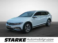Gebraucht VW Passat Alltrack 200 PS (147 kW) 2023 Weiß (gletscherweiß metallic) Kombi