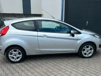 Gebraucht Ford Fiesta Champions Edition 80 PS (58 kW) 2013 Silber Limousine