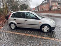 Gebraucht Ford Fiesta 54 PS (39 kW) 2005 Grau Kleinwagen