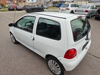 Second-hand Renault Twingo 58 CP (42 kW) 2006 Alb Hatchback