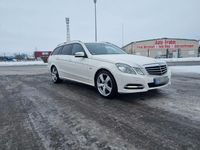 Gebraucht Mercedes E220 Avantgarde 170 PS (125 kW) 2010 Weiß Kombi