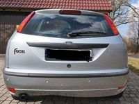 Usata Ford Focus 75 CV (55 kW) 2004 Argento Berlina
