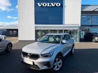 Gebraucht Volvo XC40 Core 163 PS (119 kW) 2023 Silber SUV