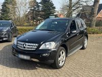 Gebraucht Mercedes ML320 224 PS (164 kW) 2008 Schwarz SUV