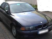 Gebraucht BMW 528 193 PS (141 kW) 1997 Blau Limousine
