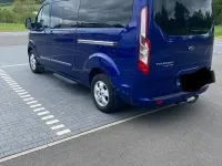 Gebraucht Ford Tourneo Titanium 170 PS (125 kW) 2018 Blau Van / Kleinbus