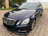 Gebraucht Mercedes E350 Avantgarde 265 PS (194 kW) 2012 Blau Limousine