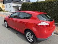 Gebraucht Renault Mégane Initiale Paris 101 PS (74 kW) 2013 Rot Limousine