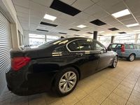 Gebraucht BMW 740 306 PS (225 kW) 2010 Schwarz Limousine