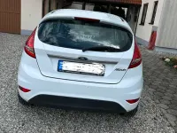 Gebraucht Ford Fiesta Titanium 82 PS (60 kW) 2010 Weiß Limousine