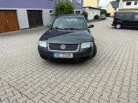 Gebraucht VW Passat 131 PS (96 kW) 2001 Blau Kombi