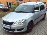 Gebraucht Skoda Roomster Plus Edition 75 PS (55 kW) 2013 Silber Van / Kleinbus